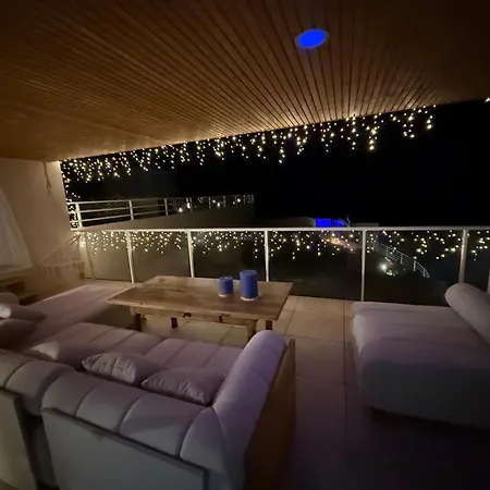 3 Pièces Pieds Dans L 'eau Front De Sur La Côte D'azur Appartement Le Trayas